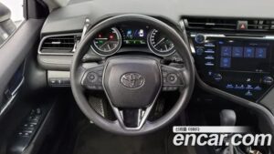 Toyota Camry 2.5 LE HYBRID 2020 года из Южной Кореи