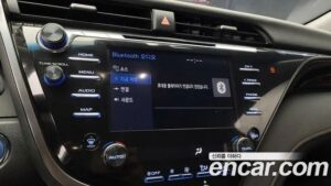 Toyota Camry 2.5 LE HYBRID 2020 года из Южной Кореи