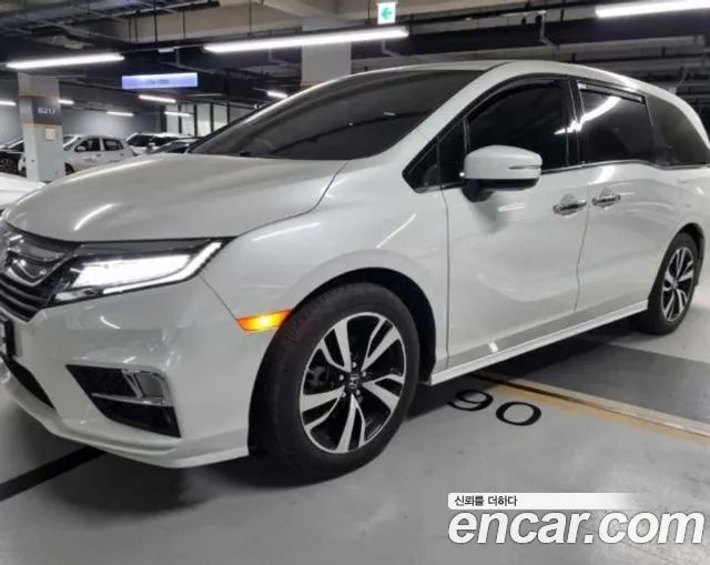Honda Odyssey 3.5 2020 года из Кореи