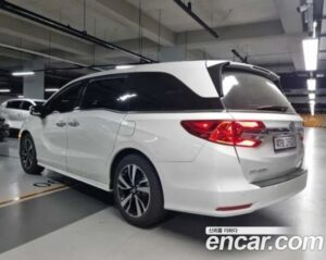 Honda Odyssey 3.5 2020 года из Южной Кореи