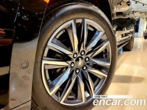 Cadillac Escalade 6.2 ESV 2023 года из Южной Кореи