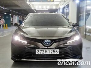Toyota Camry 2.5 LE HYBRID 2020 года из Южной Кореи