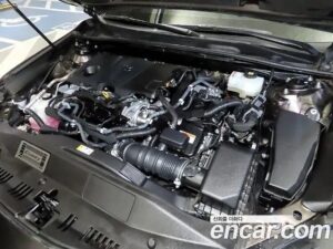 Toyota Camry 2.5 LE HYBRID 2020 года из Южной Кореи