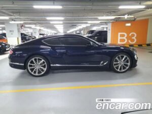 Bentley Continental 4.0 GT 2021 года из Южной Кореи