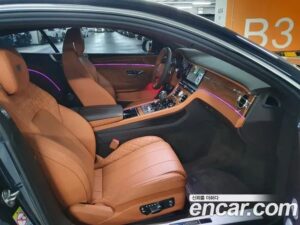 Bentley Continental 4.0 GT 2021 года из Южной Кореи