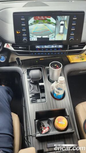 Toyota Sienna 2.5 HYBRID 2WD 2021 года из Южной Кореи