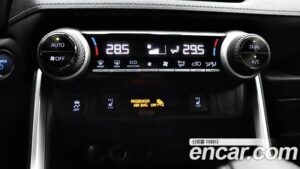 Toyota RAV4 2.5 2WD HYBRID 2021 года из Южной Кореи