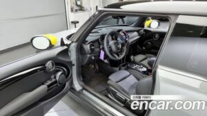 Mini Cooper SE ELECTRIC 2023 года из Южной Кореи