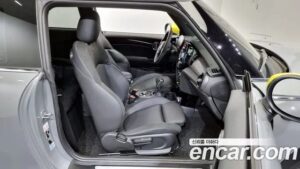 Mini Cooper SE ELECTRIC 2023 года из Южной Кореи