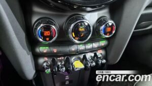 Mini Cooper SE ELECTRIC 2023 года из Южной Кореи