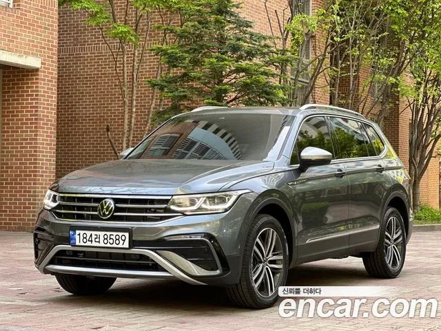 Volkswagen Tiguan 2.0 TSI Prestige 2023 года из Кореи
