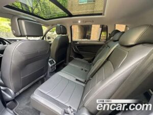 Volkswagen Tiguan 2.0 TSI Prestige 2023 года из Южной Кореи