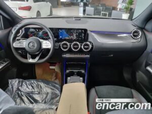 Mercedes-Benz GLA-Class GLA250 4MATIC 2023 года из Южной Кореи