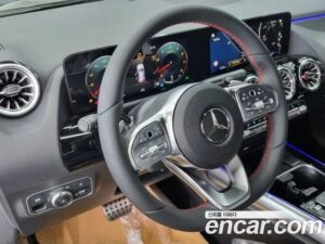 Mercedes-Benz GLA-Class GLA250 4MATIC 2023 года из Южной Кореи