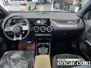 Mercedes-Benz GLA-Class GLA45 AMG 4MATIC+ 2022 года из Южной Кореи