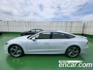 Audi A7 50 TDI 4WD Premium 2022 года из Южной Кореи