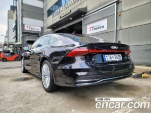 Audi A7 45 TDI 4WD Premium 2021 года из Южной Кореи
