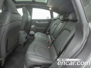 Maserati Levante 3.0 AWD Modena 2022 года из Южной Кореи