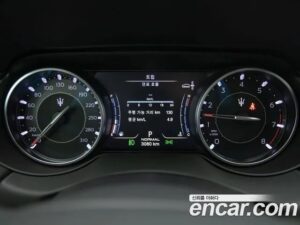 Maserati Levante 3.0 AWD Modena 2022 года из Южной Кореи