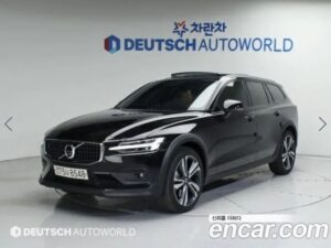 Volvo V60 T5 AWD 2020 года из Южной Кореи