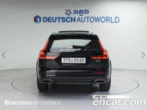 Volvo V60 T5 AWD 2020 года из Южной Кореи