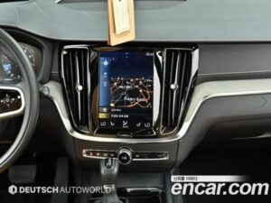 Volvo V60 T5 AWD 2020 года из Южной Кореи