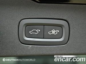 Volvo V60 T5 AWD 2020 года из Южной Кореи