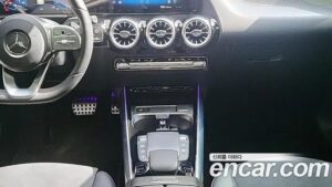 Mercedes-Benz GLA-Class GLA250 4MATIC 2022 года из Южной Кореи