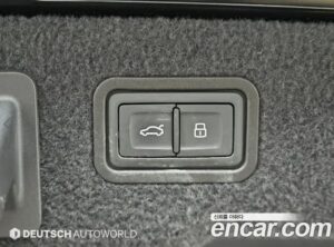 Audi A8 55 TFSI 4WD LWB 2020 года из Южной Кореи