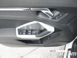 Audi Q3 35 TDI Premium 2020 года из Южной Кореи
