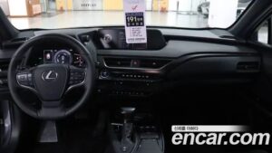 Lexus UX 2.0 2WD 2021 года из Южной Кореи