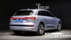 Audi e-tron 55 4WD 2021 года из Южной Кореи