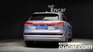 Audi e-tron 55 4WD 2021 года из Южной Кореи