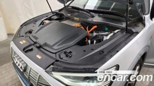 Audi e-tron 55 4WD 2021 года из Южной Кореи