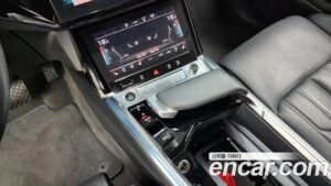 Audi e-tron 55 4WD 2021 года из Южной Кореи