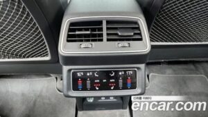 Audi e-tron 55 4WD 2021 года из Южной Кореи