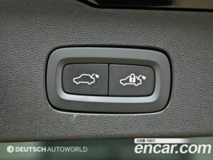 Volvo V60 T5 PRO AWD 2020 года из Южной Кореи