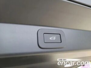 Land Rover Range Rover Sport P360 HSE Dynamic 2023 года из Южной Кореи