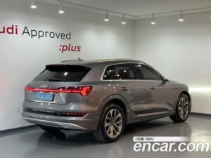 Audi e-tron 55 4WD 2022 года из Южной Кореи