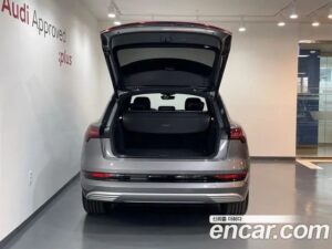 Audi e-tron 55 4WD 2022 года из Южной Кореи