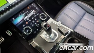 Land Rover Range Rover Evoque D180 R-Dynamic SE 2020 года из Южной Кореи