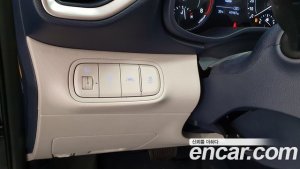 Hyundai Venue 1.6 Modern 2020 года из Южной Кореи
