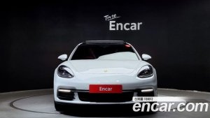 Porsche Panamera 2.9 AWD E-하이브리드 2020 года из Южной Кореи