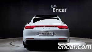 Porsche Panamera 2.9 AWD E-하이브리드 2020 года из Южной Кореи