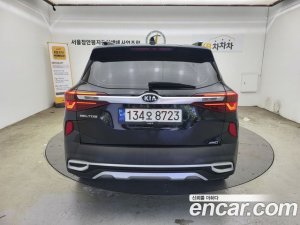 Kia Seltos Дизель 1.6 4WD 2022 года из Южной Кореи