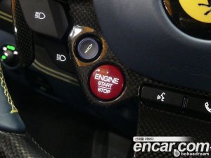 Ferrari F8 3.9 V8 2020 года из Южной Кореи