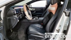 Mercedes-Benz CLS-Class CLS300d AMG Line 2020 года из Южной Кореи