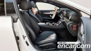 Mercedes-Benz CLS-Class CLS300d AMG Line 2020 года из Южной Кореи