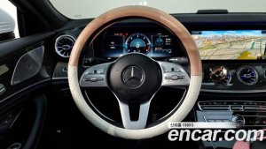 Mercedes-Benz CLS-Class CLS300d AMG Line 2020 года из Южной Кореи