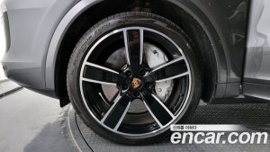 Porsche Cayenne 4.0 Turbo Coupe 2020 года из Южной Кореи